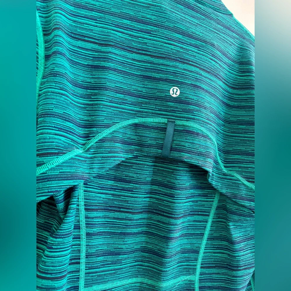 Lululemon Define Jacket in Cyber Jungle Hero Blue Green Striped Colorway Size 10